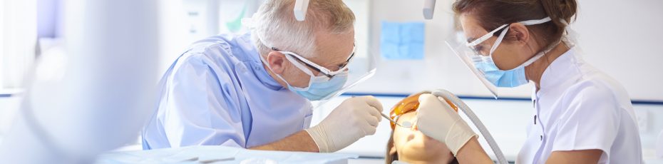 can a cracked tooth be saved with a dental crown