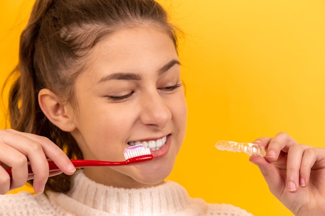 Teeth Whitening at Home vs. In-Clinic What’s Right for You